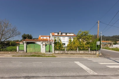 Moradia T5 para Venda em Balugães