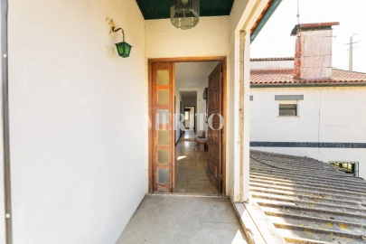 Moradia T5 para Venda em Balugães