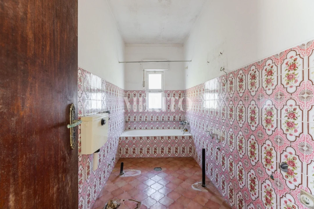 Moradia T5 para Venda em Balugães Foto 10