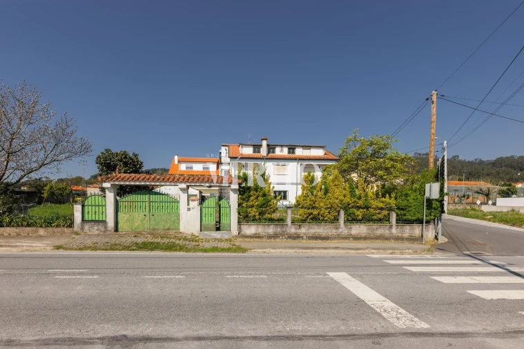 Moradia T5 para Venda em Balugães Foto 19