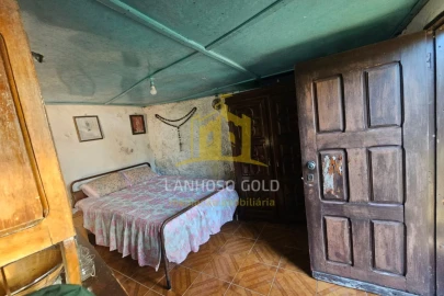 Moradia T2 para Venda em Cantelães