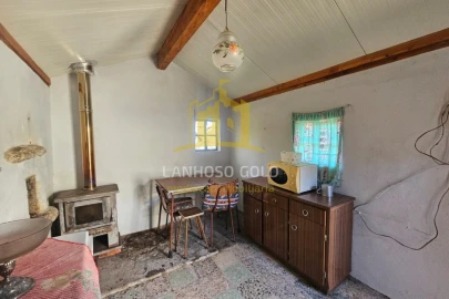 Moradia T2 para Venda em Cantelães