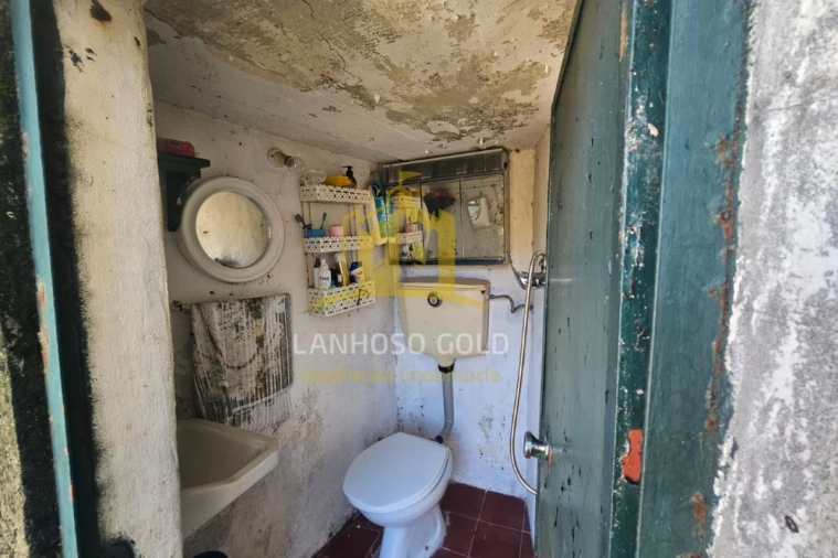 Moradia T2 para Venda em Cantelães Foto 5