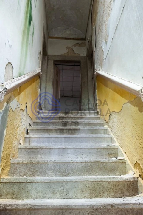 Prédio para Venda em União das Freguesias de Setúbal