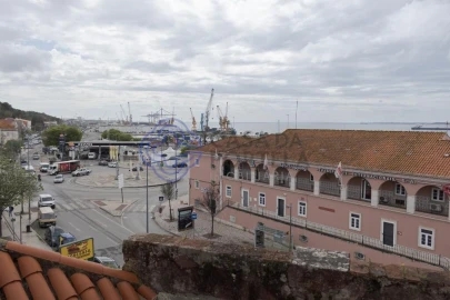 Prédio para Venda em União das Freguesias de Setúbal