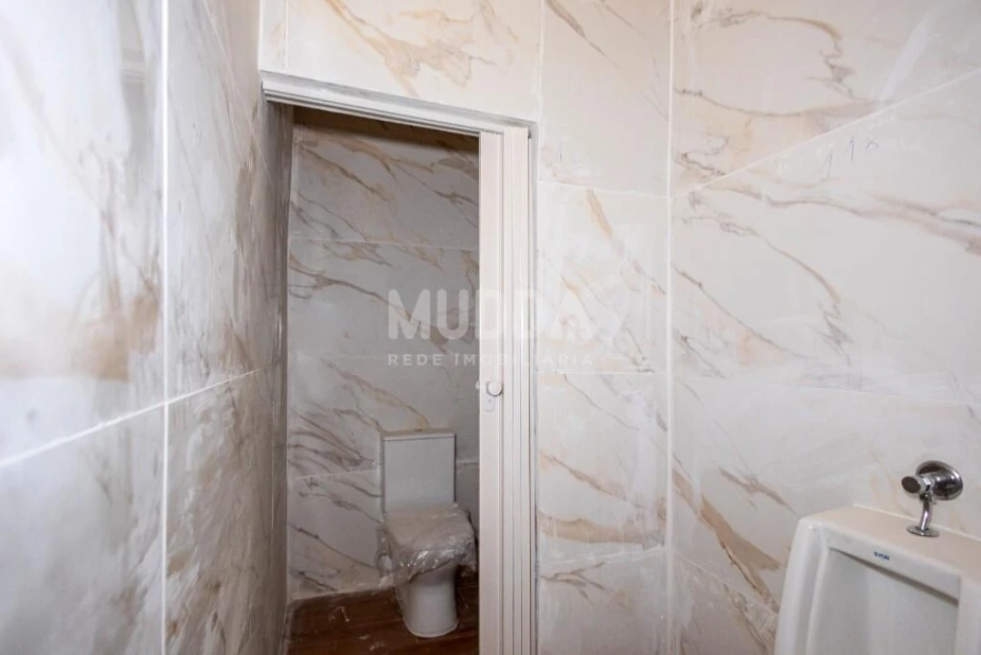 Armazém para Venda em Escapães Foto 12