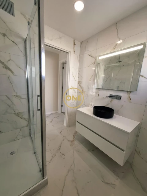 Moradia T5 para Venda em Ponte do Rol