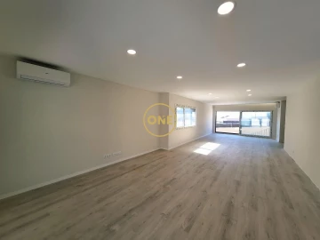 Moradia T5 para Venda em Ponte do Rol