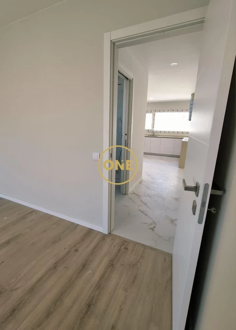 Moradia T5 para Venda em Ponte do Rol