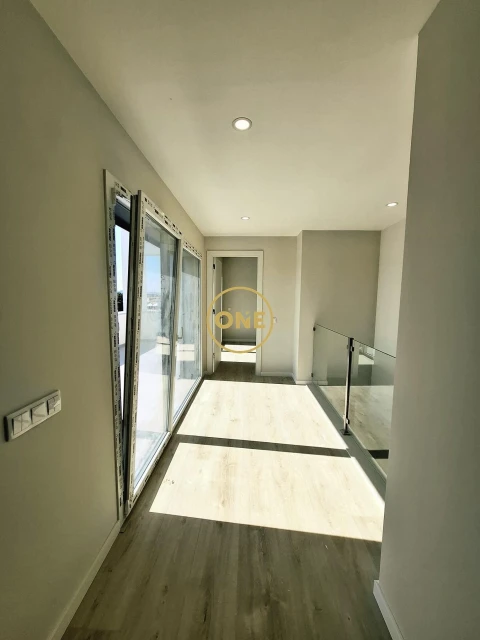 Moradia T5 para Venda em Ponte do Rol