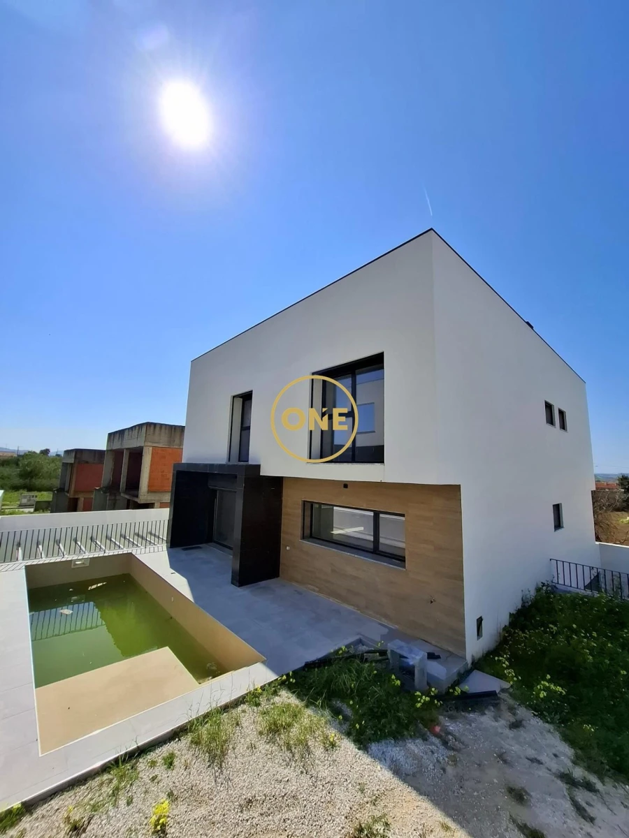 Moradia T5 para Venda em Ponte do Rol Foto 6