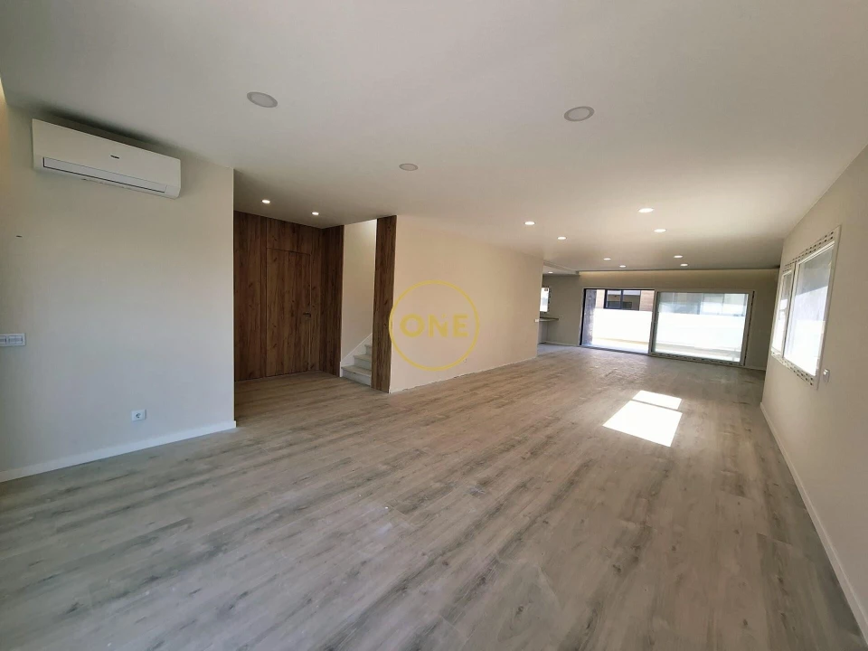 Moradia T5 para Venda em Ponte do Rol Foto 11