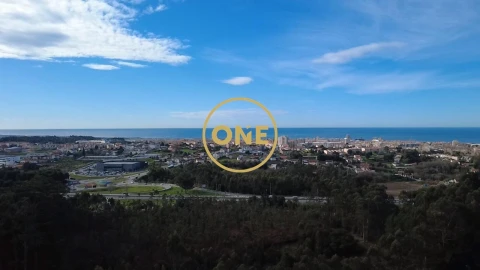 Terreno para Venda em Anta e Guetim