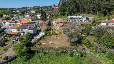 Moradia T5 para Venda em Requião