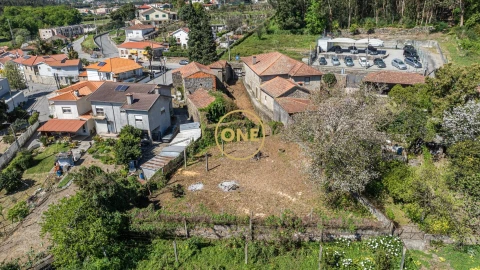 Moradia T5 para Venda em Requião