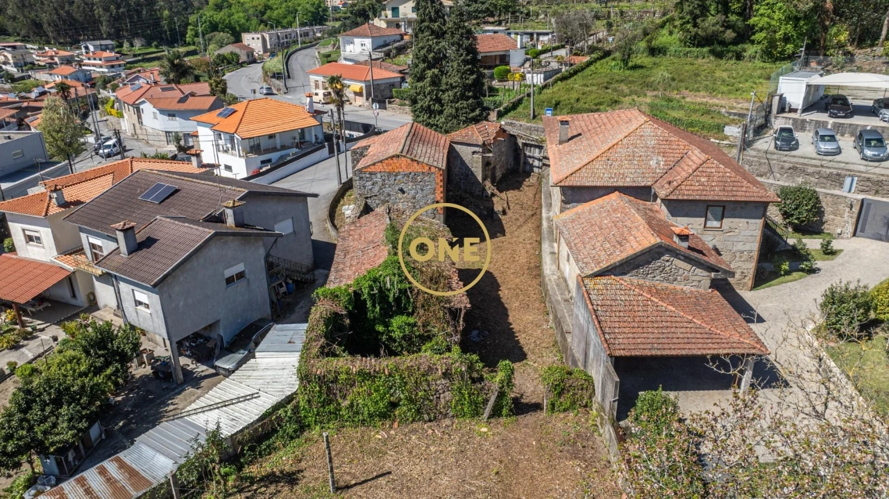 Moradia T5 para Venda em Requião Foto 7