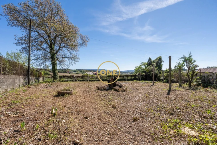 Moradia T5 para Venda em Requião Foto 24