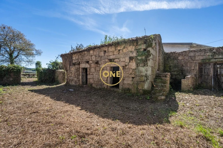 Moradia T5 para Venda em Requião Foto 20