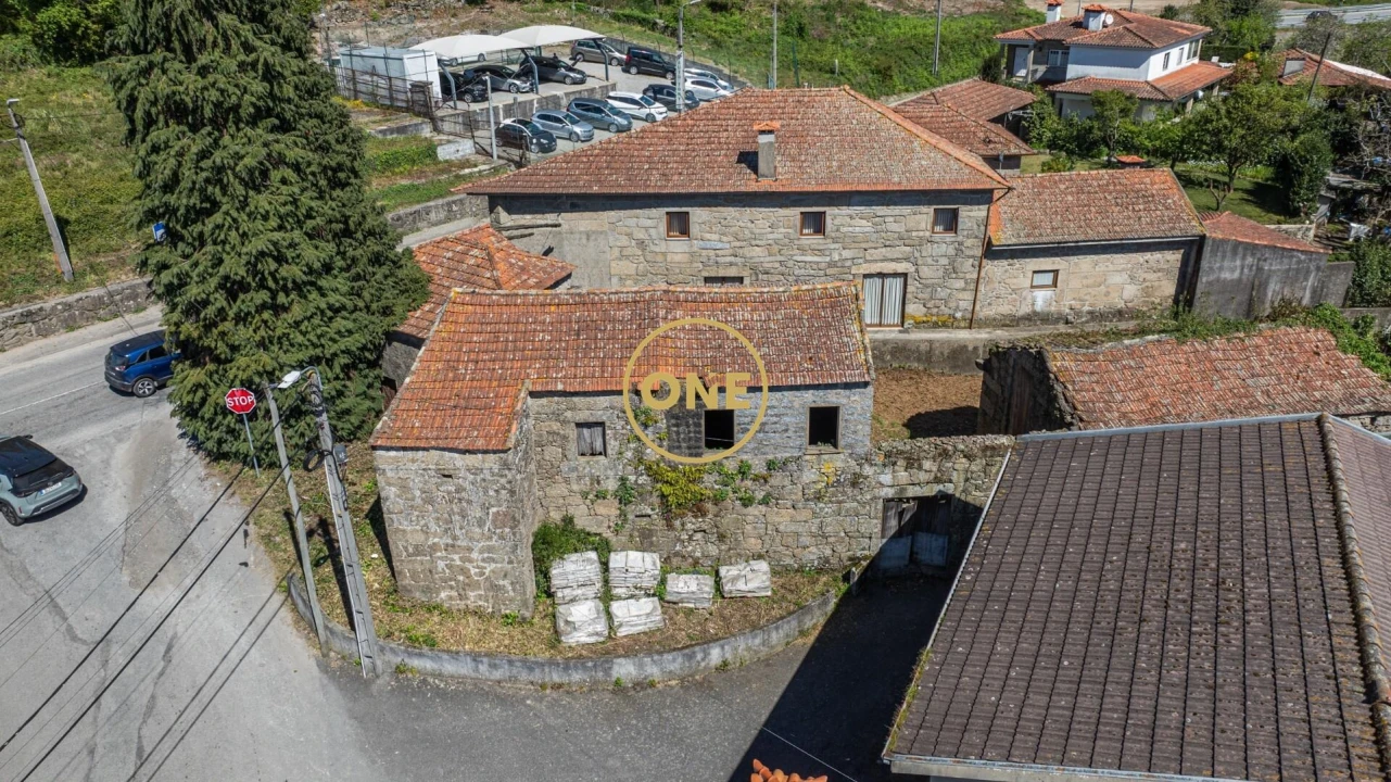 Moradia T5 para Venda em Requião Foto 17