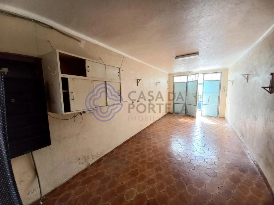 Moradia T4 para Venda em Nossa Sra de Fatima Foto 8