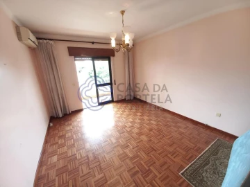 Moradia T4 para Venda em Nossa Sra de Fatima