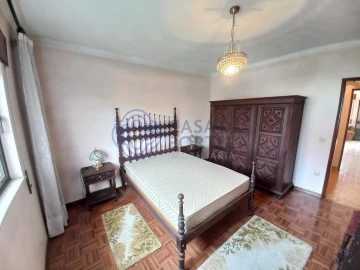 Moradia T4 para Venda em Nossa Sra de Fatima