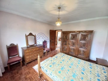 Moradia T4 para Venda em Nossa Sra de Fatima