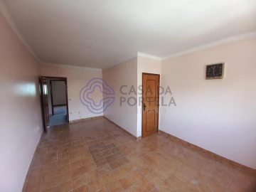Moradia T4 para Venda em Nossa Sra de Fatima