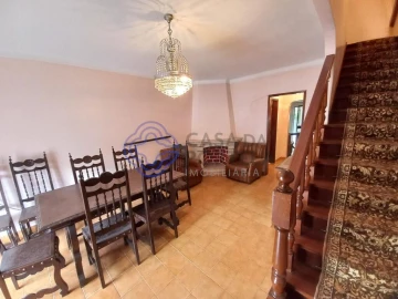 Moradia T4 para Venda em Nossa Sra de Fatima