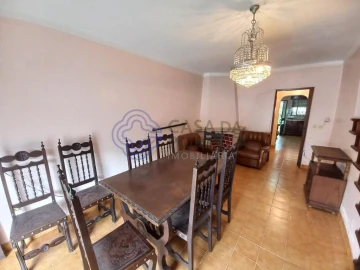 Moradia T4 para Venda em Nossa Sra de Fatima