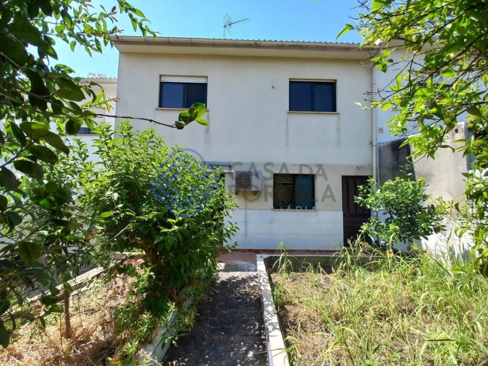 Moradia T4 para Venda em Nossa Sra de Fatima Foto 1