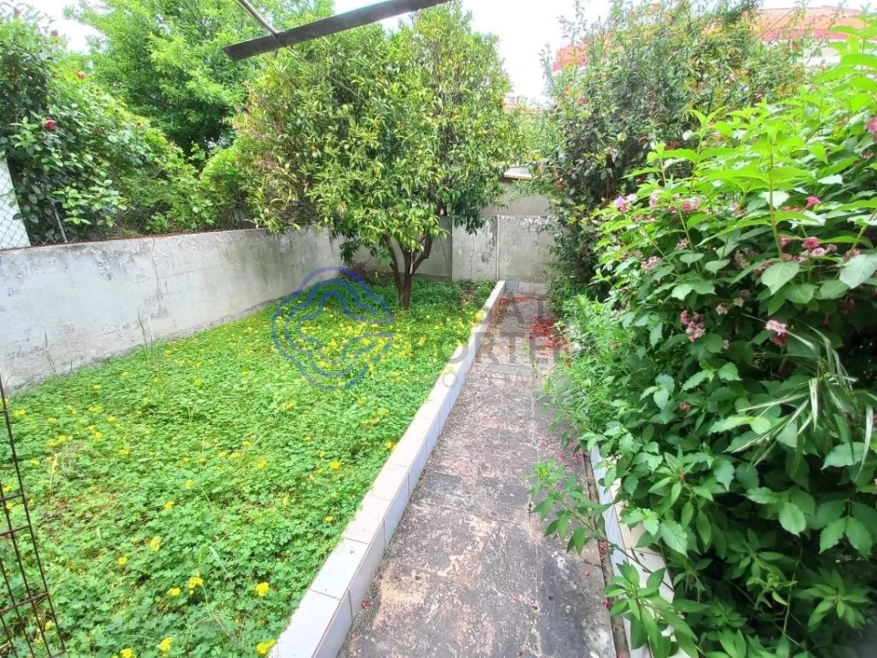 Moradia T4 para Venda em Nossa Sra de Fatima Foto 13