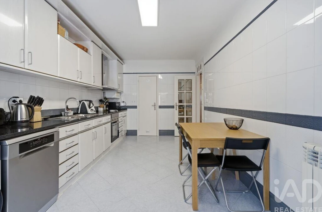 Apartamento T2 para Venda em Queluz e Belas Foto 31