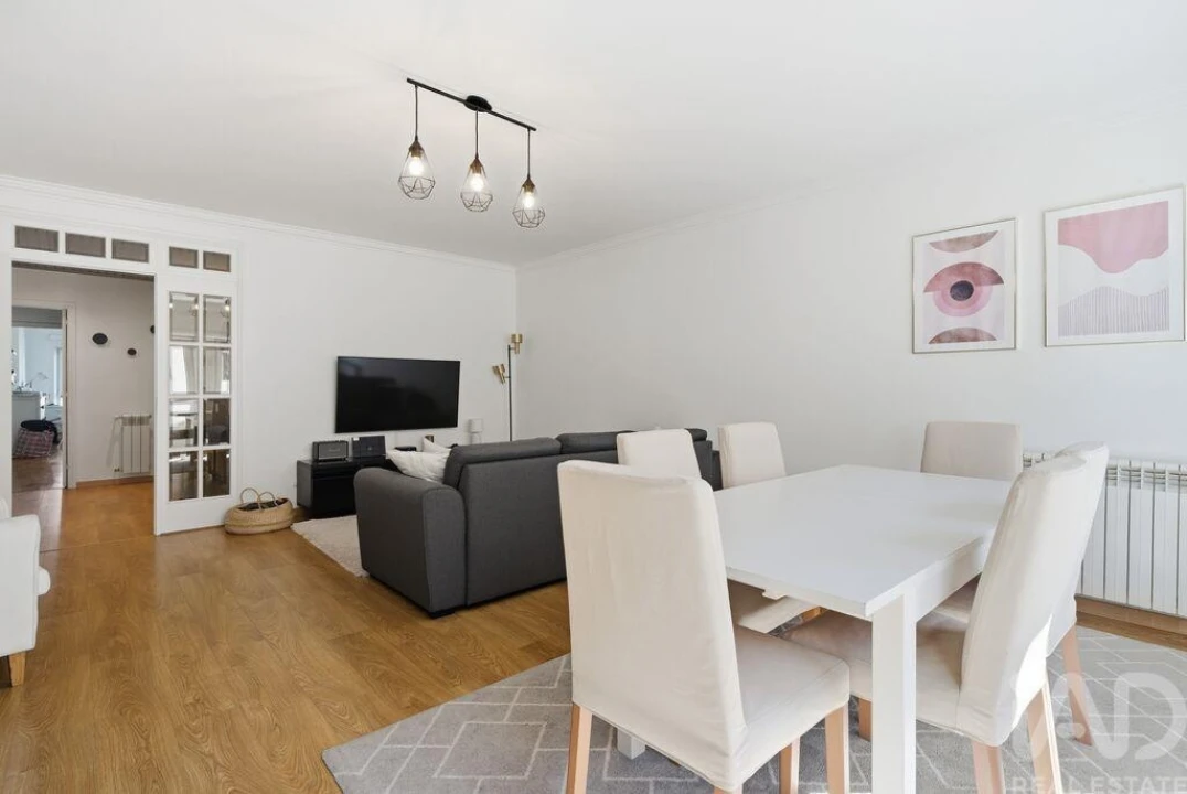 Apartamento T2 para Venda em Queluz e Belas Foto 5