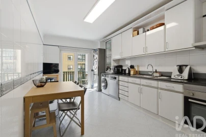 Apartamento T2 para Venda em Queluz e Belas