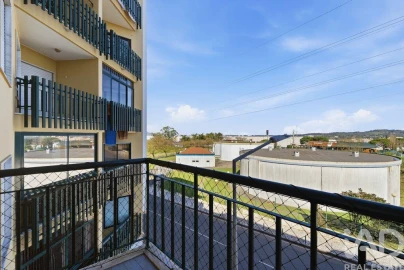 Apartamento T2 para Venda em Queluz e Belas