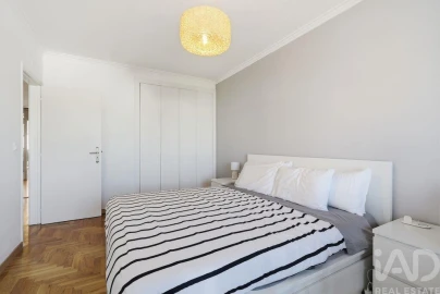Apartamento T2 para Venda em Queluz e Belas
