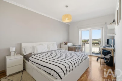 Apartamento T2 para Venda em Queluz e Belas