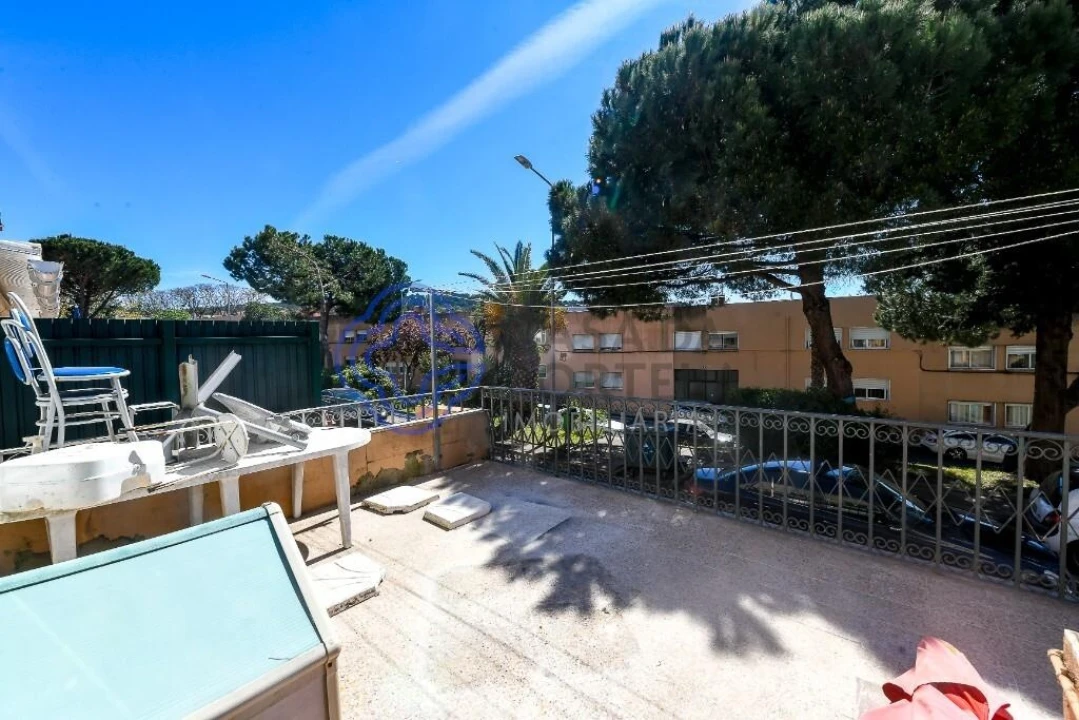 Moradia T3 para Venda em Águas Livres Foto 45