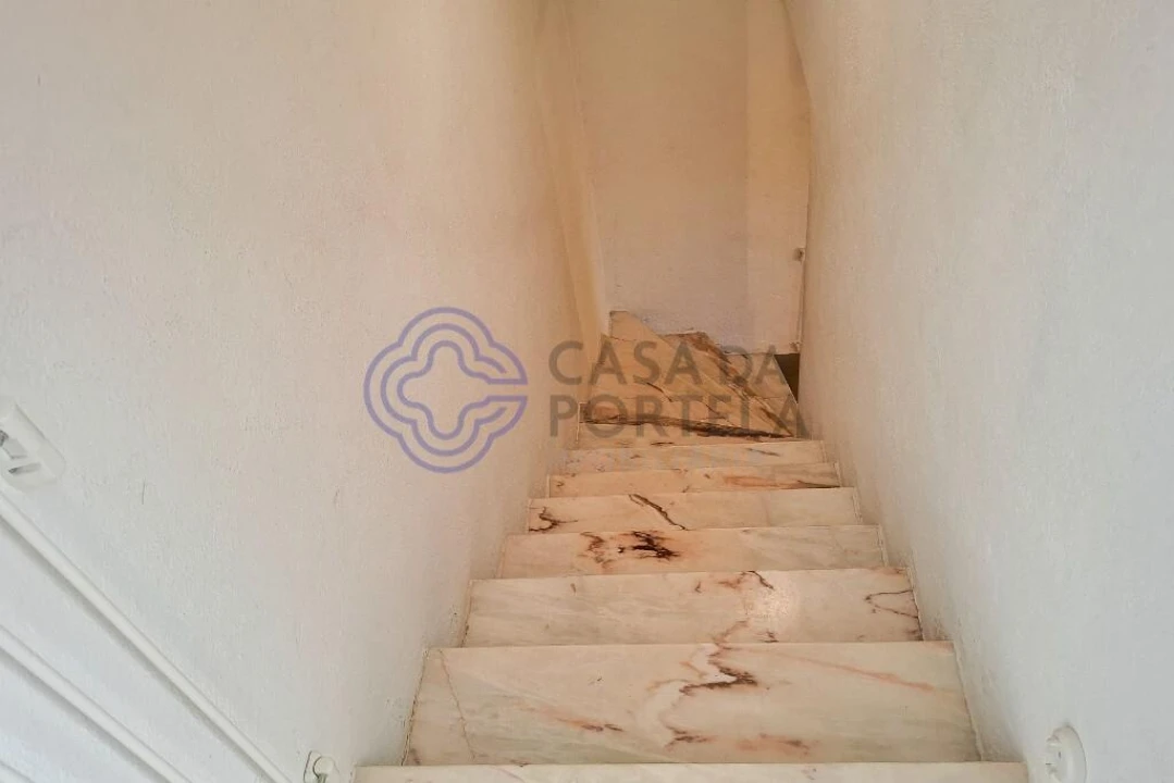 Moradia T3 para Venda em Águas Livres Foto 36