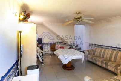 Moradia T3 para Venda em Águas Livres