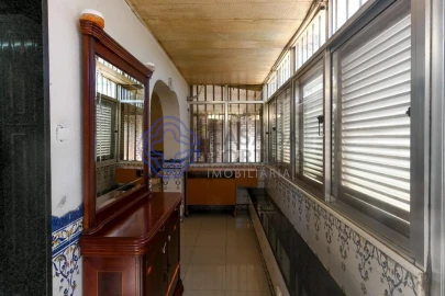 Moradia T3 para Venda em Águas Livres