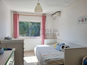 Moradia T3 para Venda em Águas Livres