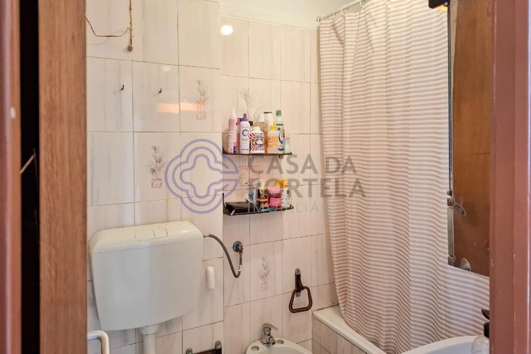 Moradia T3 para Venda em Águas Livres Foto 25