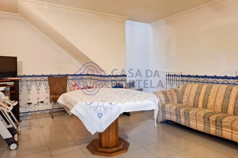 Moradia T3 para Venda em Águas Livres Foto 17