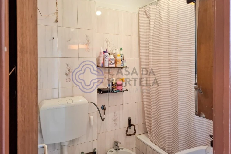 Moradia T3 para Venda em Águas Livres Foto 25