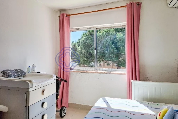 Moradia T3 para Venda em Águas Livres Foto 24