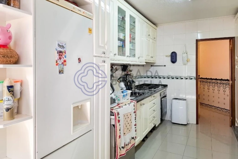 Moradia T3 para Venda em Águas Livres Foto 9