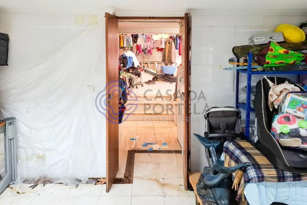 Moradia T3 para Venda em Águas Livres Foto 37