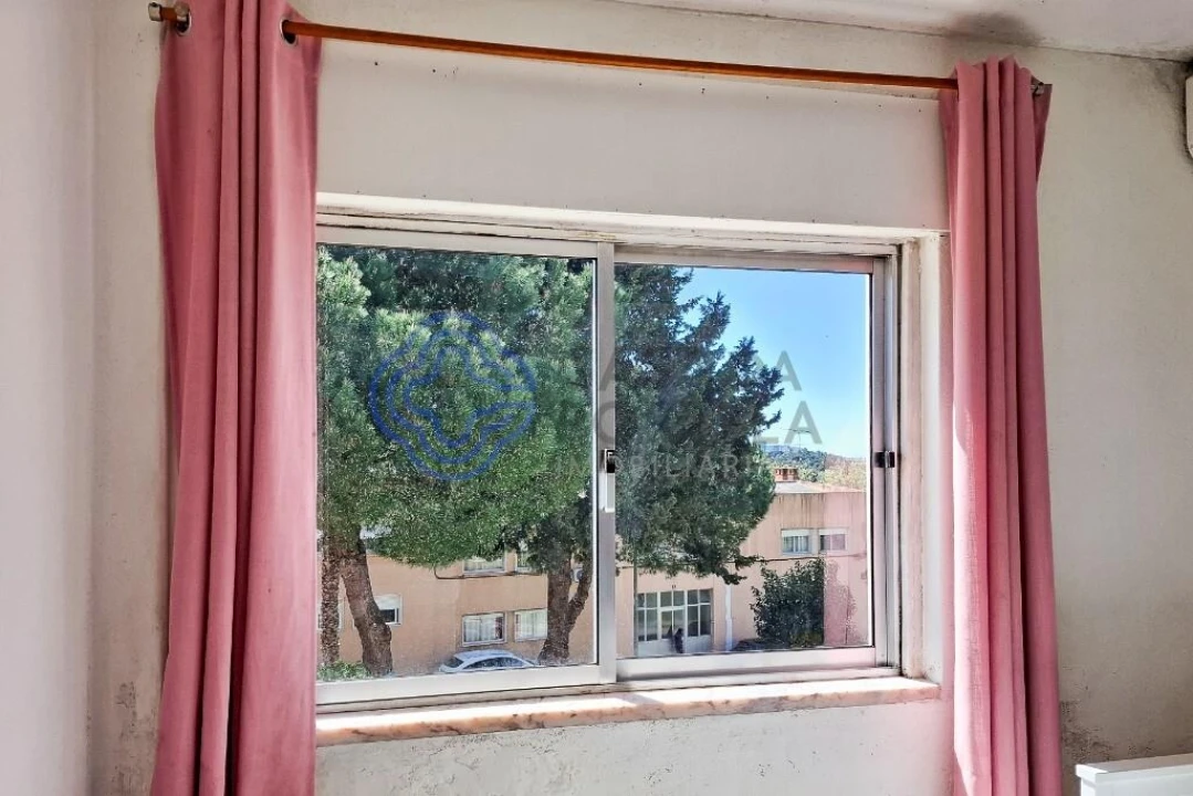 Moradia T3 para Venda em Águas Livres Foto 23